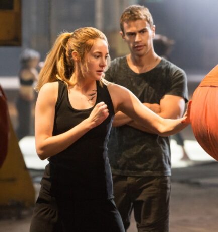 Divergent Review – Divided into Factions