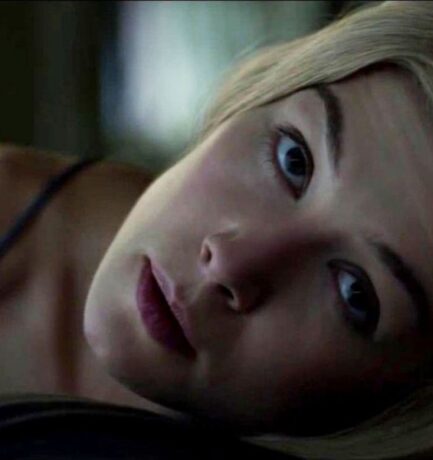 Gone Girl Is Uncomfortably Gloomy