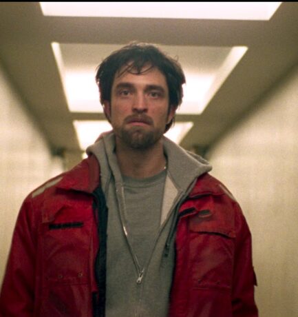 Good Time Film Review – Crazy, Maniacal, But Lacking Depth