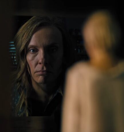 Hereditary Film Review – Does It Scare You Enough?